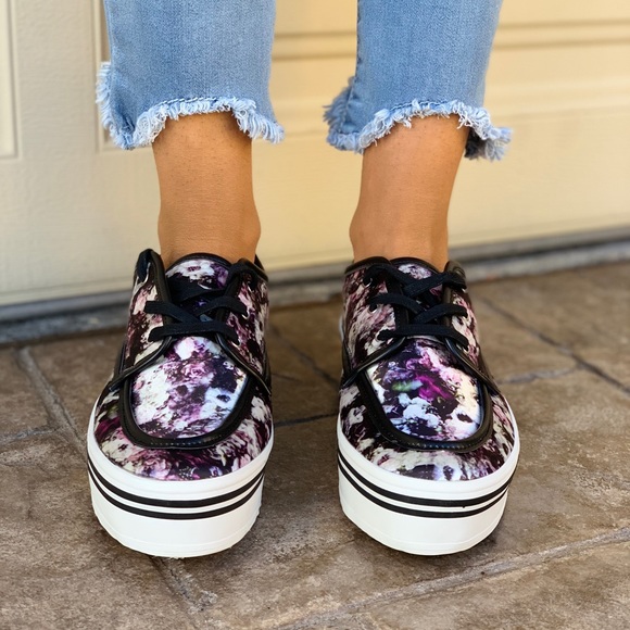 Urban Outfitters Shoes - Floral Print Platform Retro Low Top Sneakers